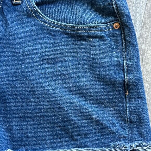 Levis 501 Denim Cut Off Shorts Size 32 - Picture 5 of 9